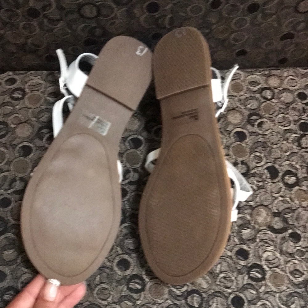 Sandals - Picture 3 of 3